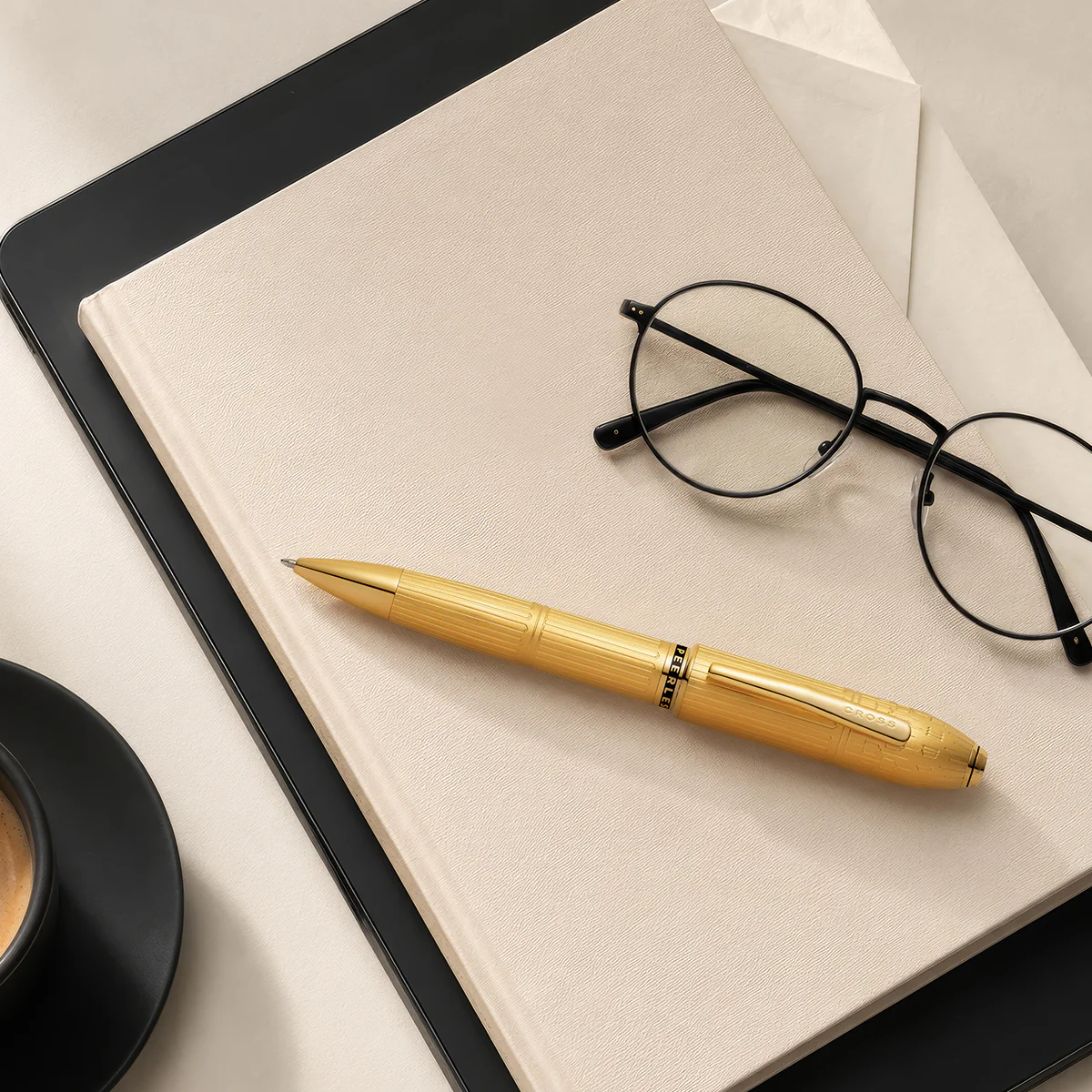 Peerless™ Citizen London 23KT Gold Plate with 23KT Gold-plated Appointments Ballpoint Pen - Image 8